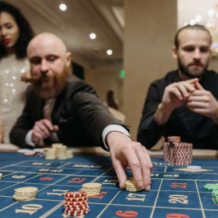Etiketa ruleta: što se smije, a što ne za stolom